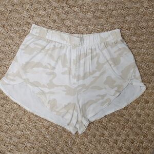 Old Navy White and Tan Pajama Shorts